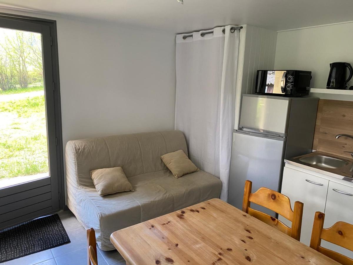 Appartement Dans Le Chalet Ла Шапел-ен-Веркор Екстериор снимка